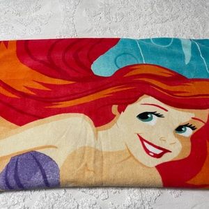 5/$15 Closet sale! Disney Little Mermaid Beach Towel